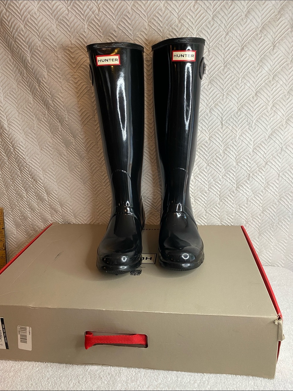 Hunter Black Tall Gloss Boots size 8